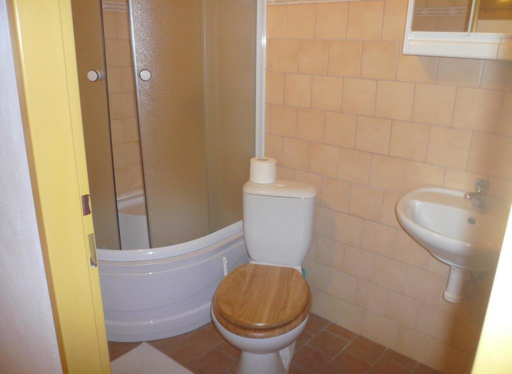 Apartmany Krasna - K68 捷克贾布朗尼城 外观 照片