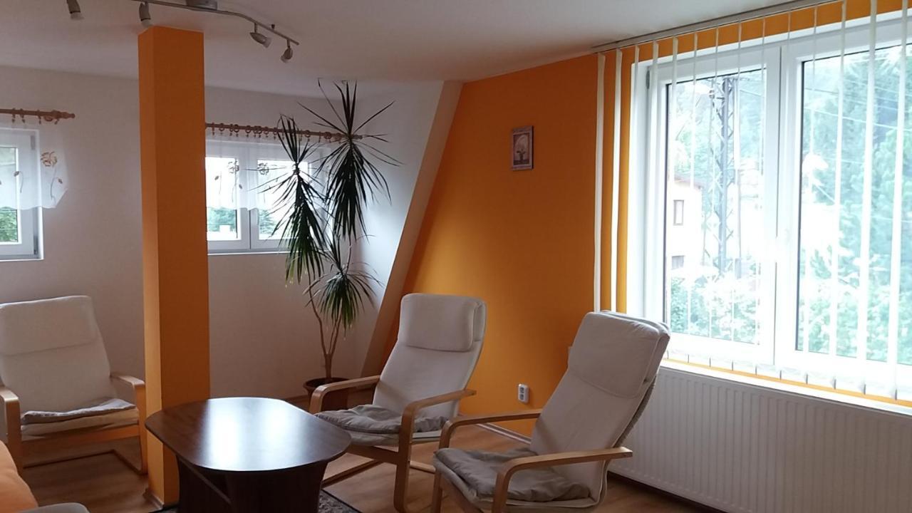 Apartmany Krasna - K68 捷克贾布朗尼城 外观 照片
